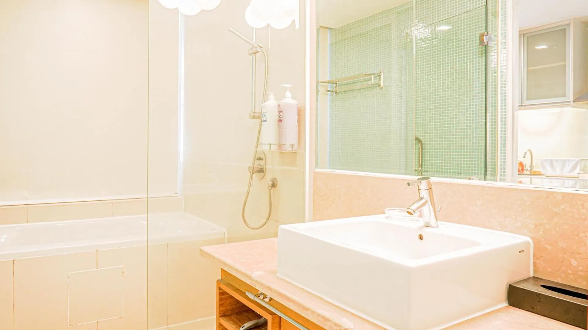 Lot 163 At Cormar Suites By Airhost クアラルンプール アパート